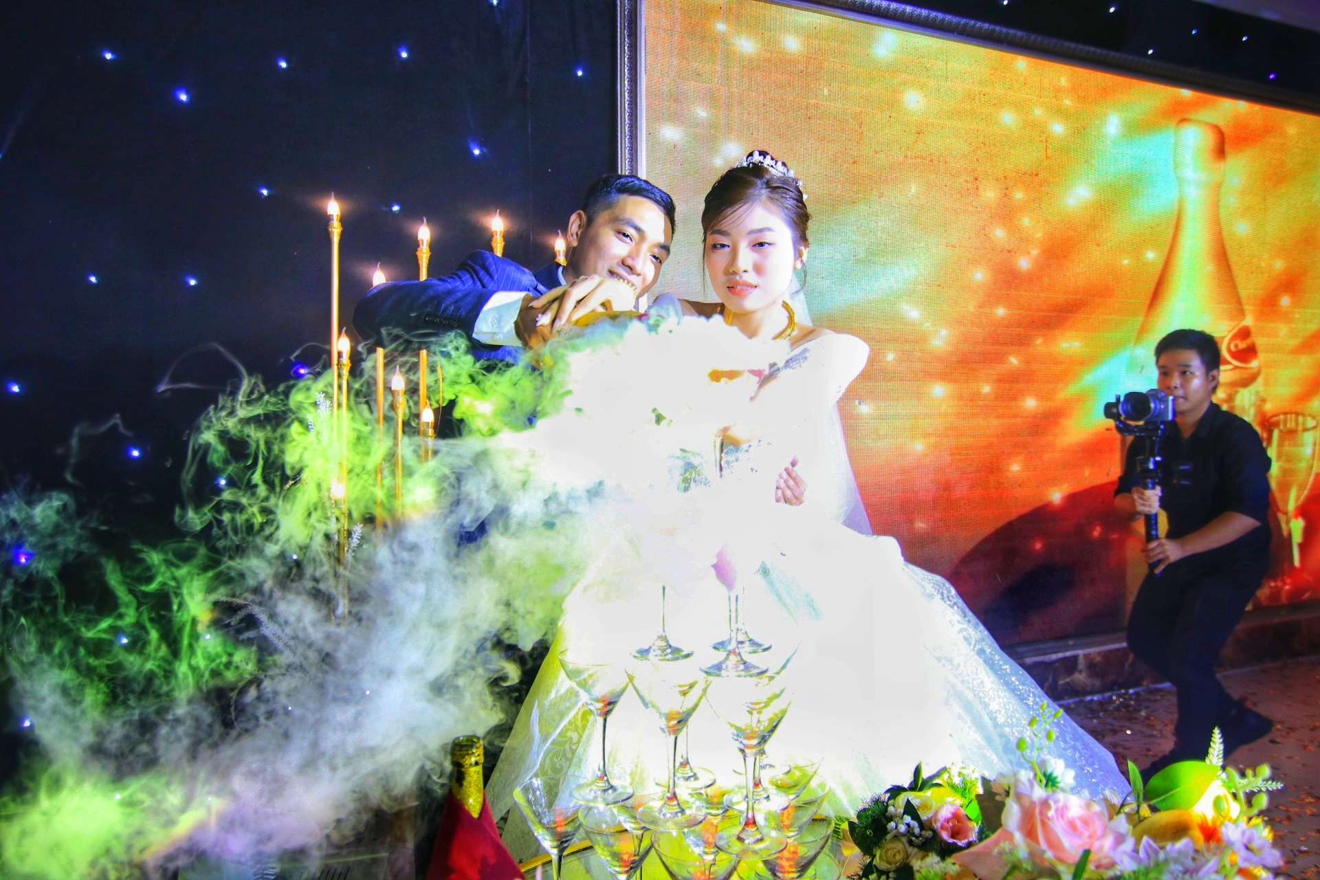 Lễ th&agrave;nh h&ocirc;n Văn Long &ndash; Minh Trang &ndash; sảnh White House